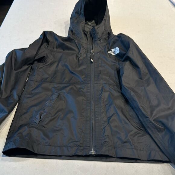 The north face kids wind rain jacket size youth junior size medium, 10/12 black.